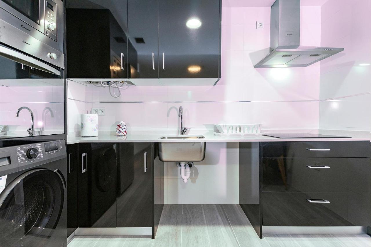 Malaga Rivas 34 Suites Homes Exterior photo