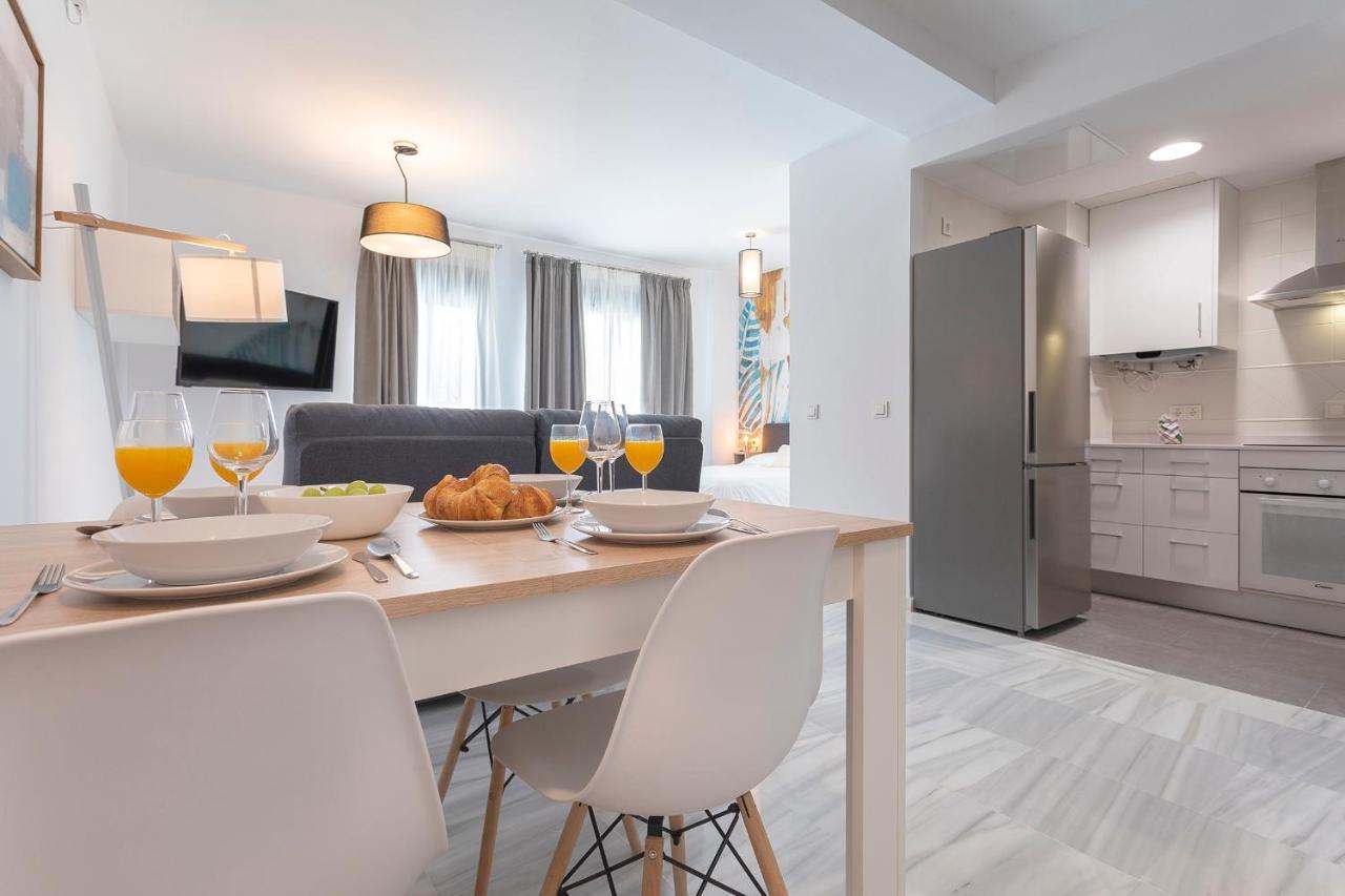 Malaga Rivas 34 Suites Homes Exterior photo