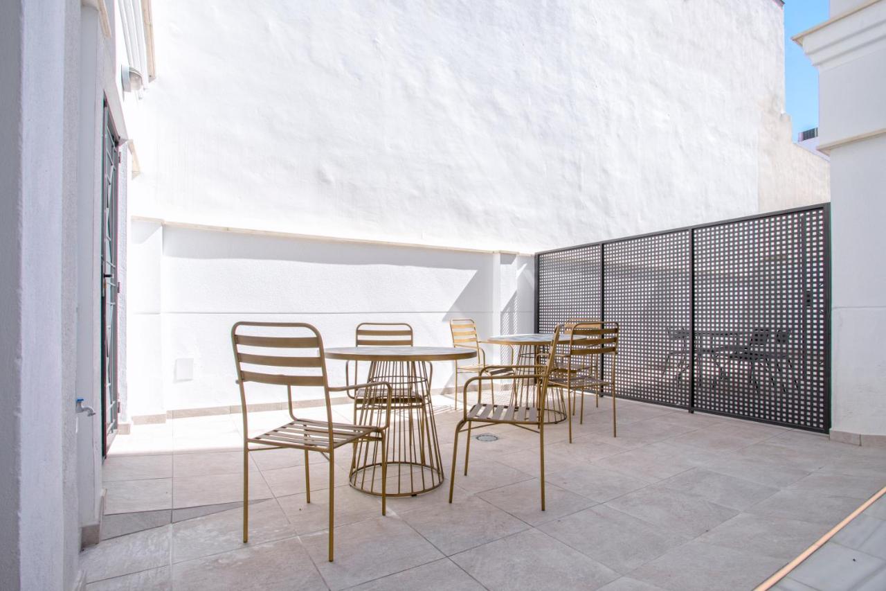 Malaga Rivas 34 Suites Homes Exterior photo